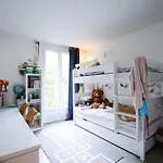Beautiful Apt In The Middle Of Greenery In Paris